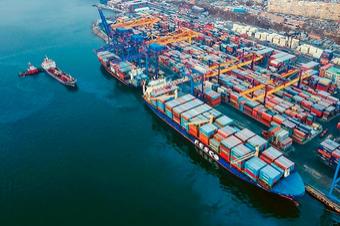Грузовая навигация на Севморпути станет круглогодичной